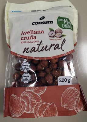 Avellana cruda natural